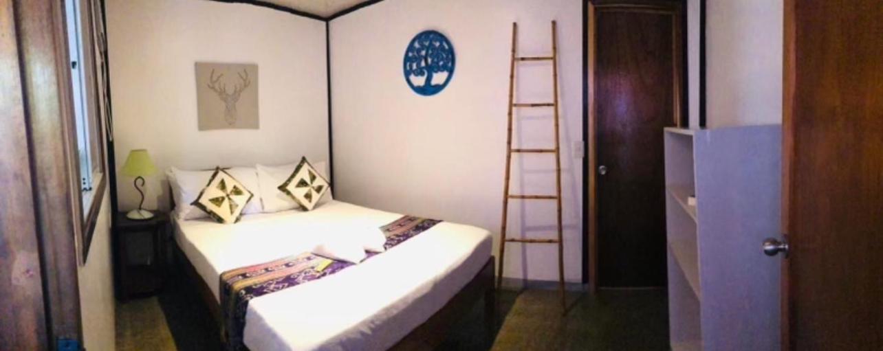 Hotel Keira Backpackers El Nido Zewnętrze zdjęcie
